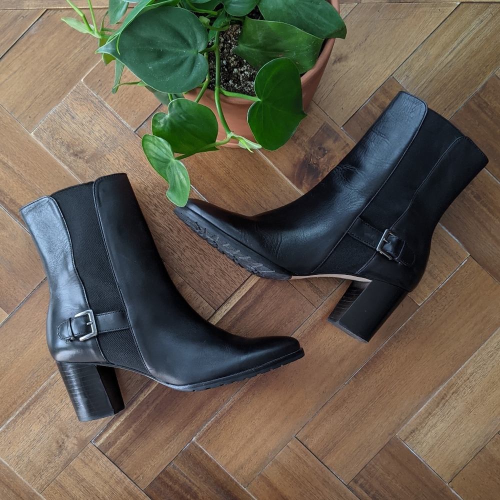 Cole Haan Black Leather Slip-On Ankle Boot 9AA